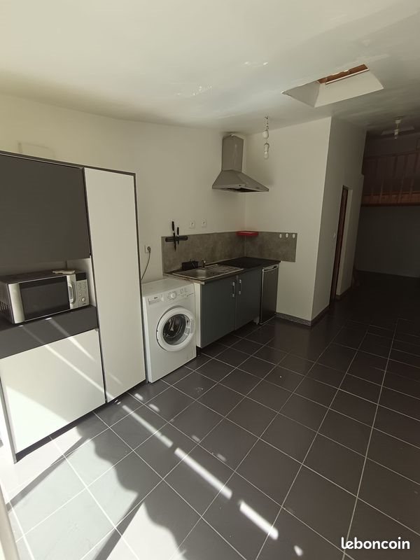 Appartement à louer, 28m², Nîmes