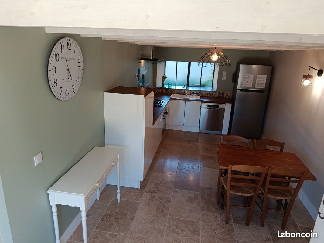 Appartement à louer, 120m², Château-l'Evêque