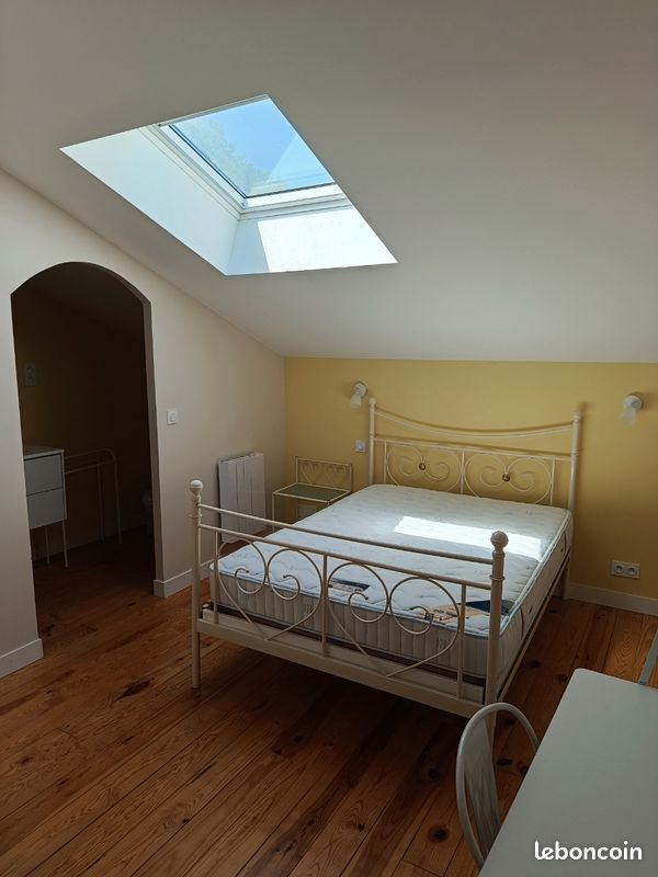 Appartement à louer, 120m², Château-l'Evêque