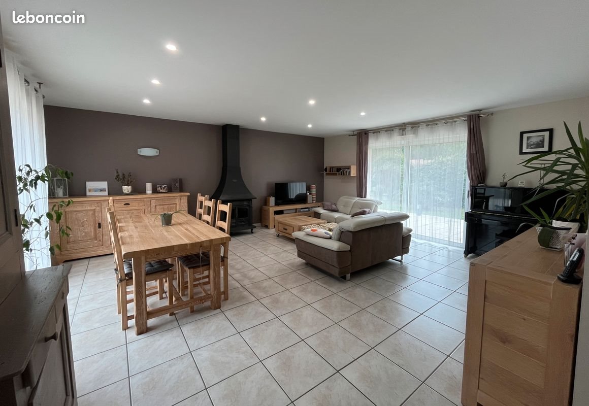 Maison à vendre, 100m², Nieuil-l'Espoir