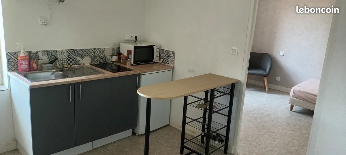Appartement à louer, 24m², Saint-Hilaire-du-Harcouët