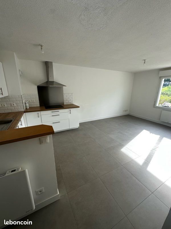Appartement à louer, 40m², Baud