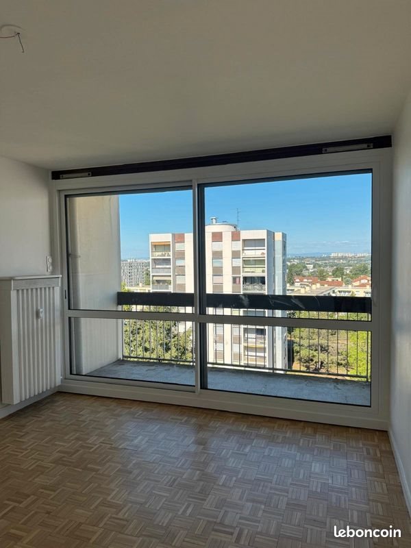 Appartement à louer, 49m², Saint-Genis-Laval