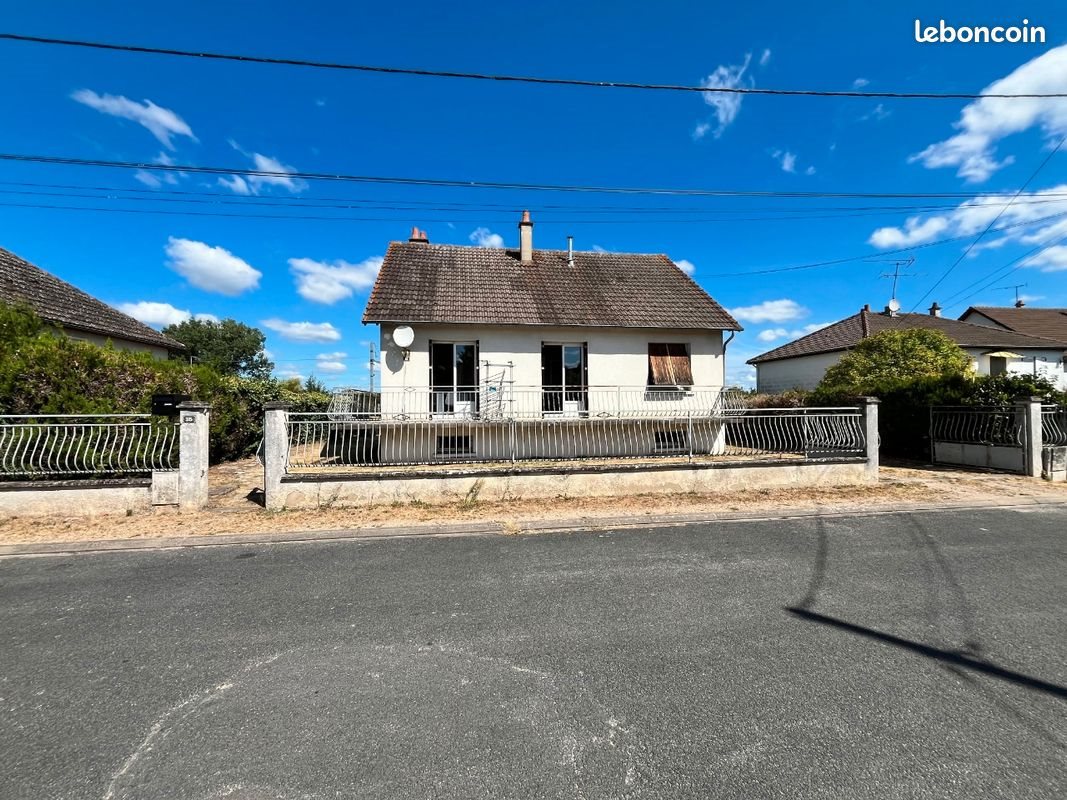 Maison à louer, 85m², Gièvres