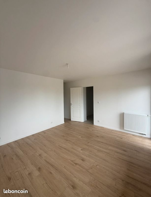 Maison à louer, 200m², Freneuse