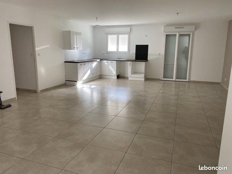 Maison à louer, 105m², Sardieu