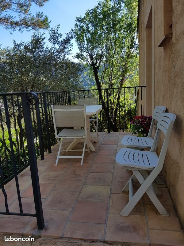 Appartement à louer, 50m², Solliès-Pont
