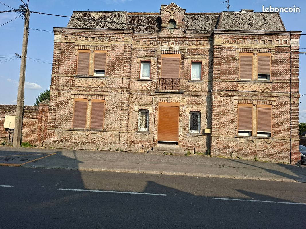 Maison à vendre, 210m², Lécluse