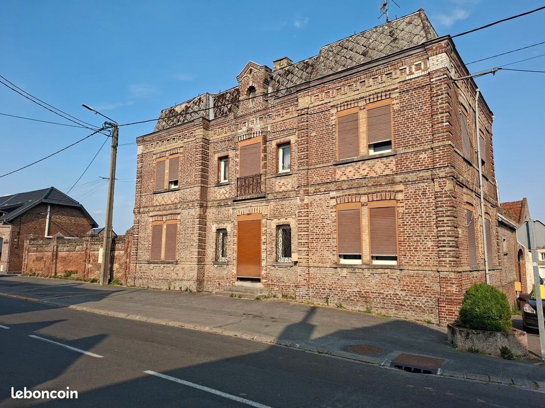Maison à vendre, 210m², Lécluse