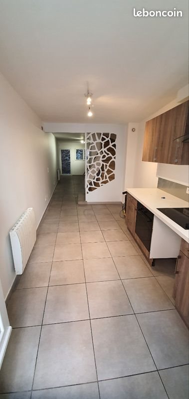 Maison à louer, 87m², Vingrau