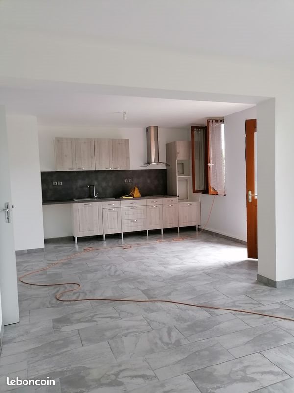Maison à louer, 90m², Barentin