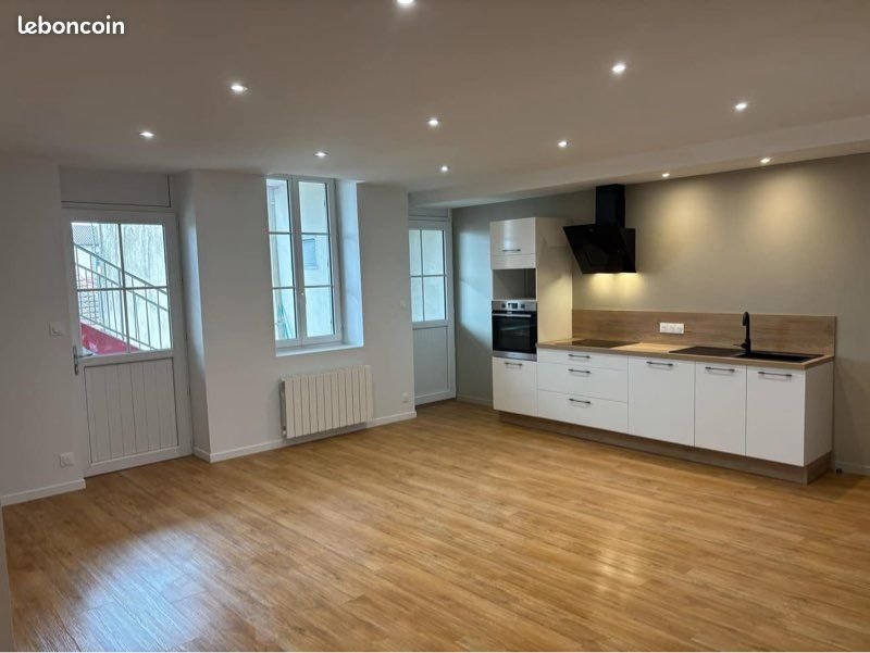 Appartement à louer, 70m², Pont-de-Vaux