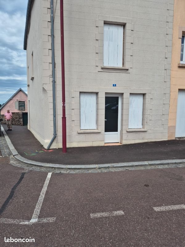 Maison à louer, NaNm², Cerisy-la-Salle