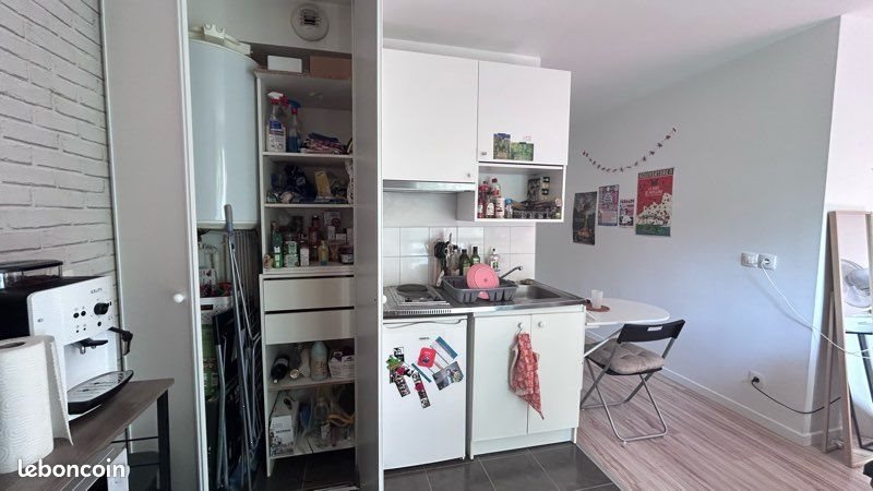 Appartement à louer, 25m², Saint-Cyr-l'Ecole