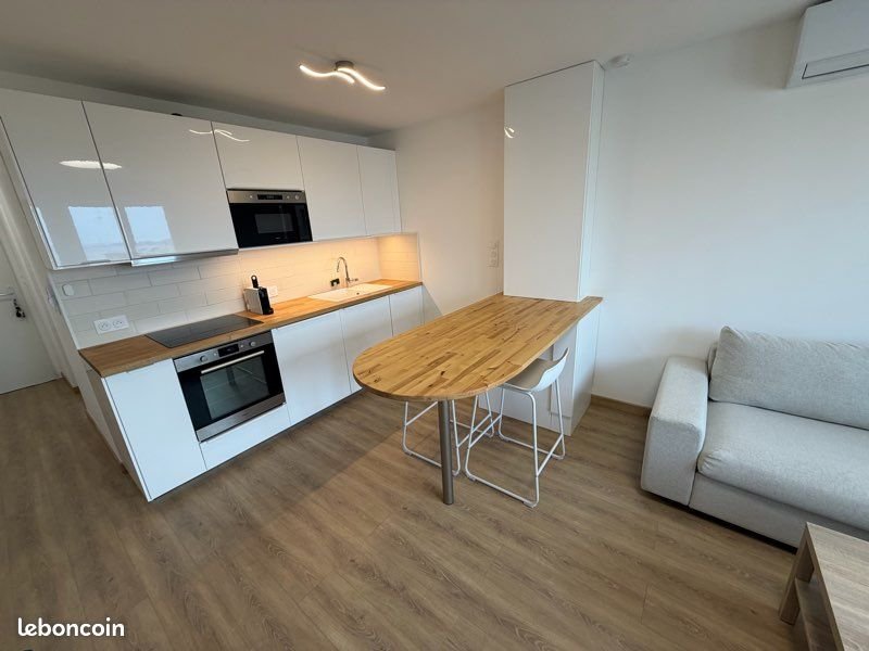 Appartement à louer, 35m², Marseille 8ème