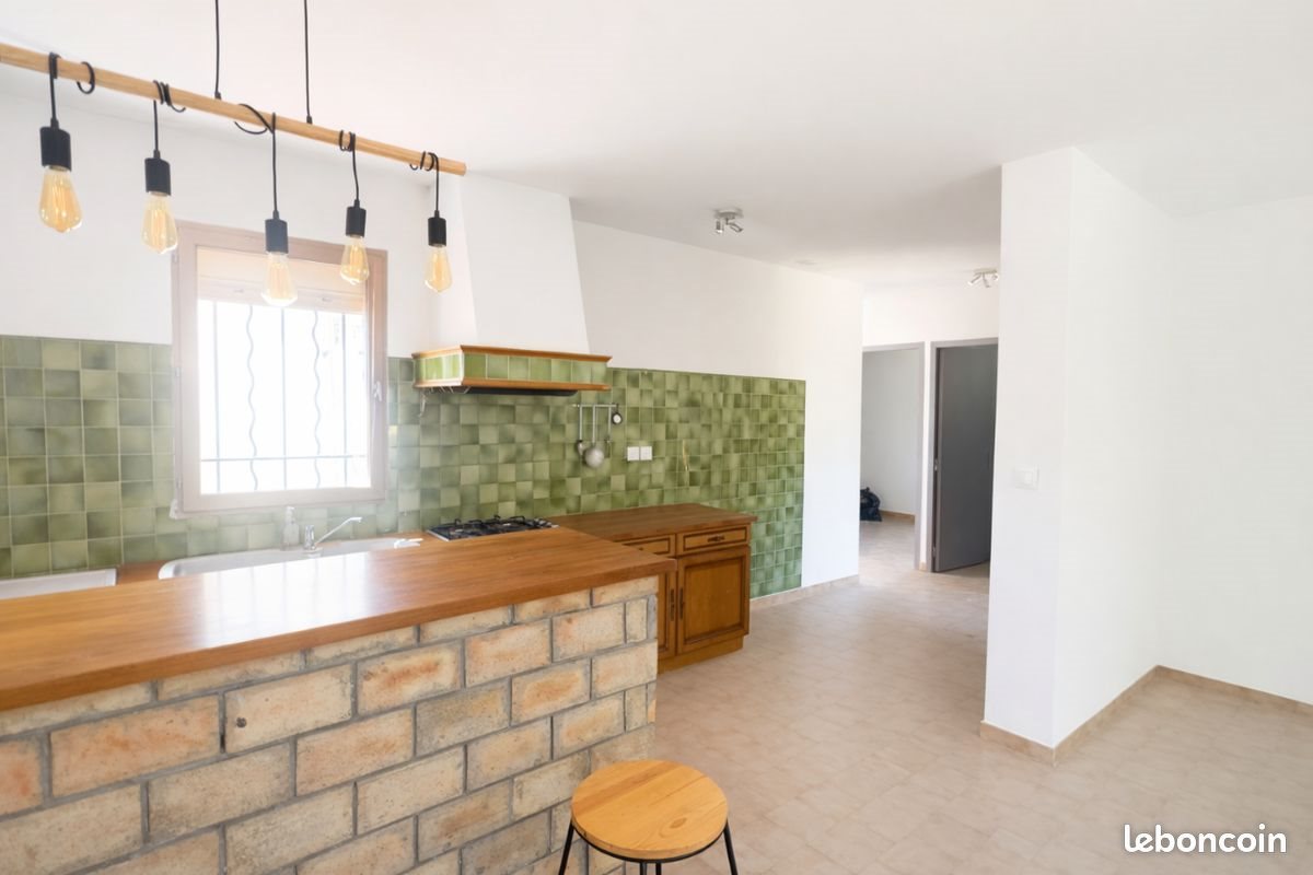 Maison à vendre, 69m², Barjols