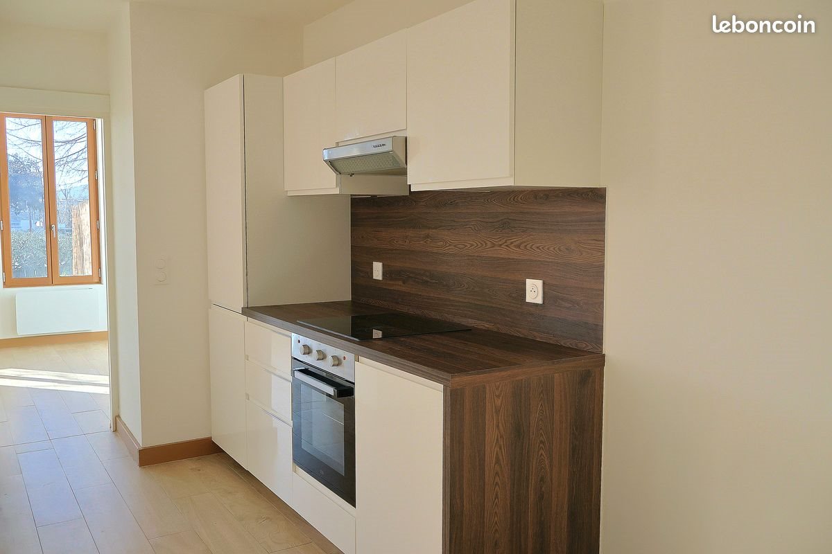 Appartement à louer, 65m², Le Luc