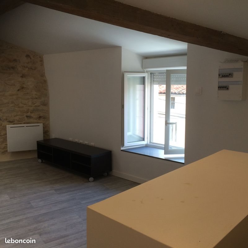 Appartement à louer, 27m², Ruffec