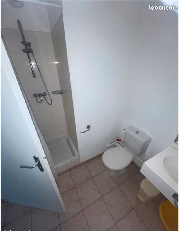 Appartement à louer, 18m², Saint-Étienne