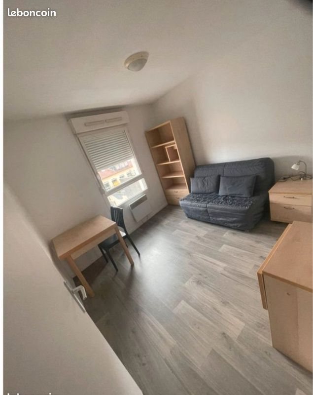 Appartement à louer, 18m², Saint-Étienne