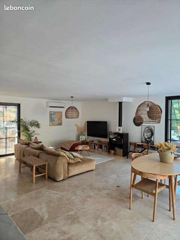 Maison à louer, 140m², Saint-Maximin-la-Sainte-Baume