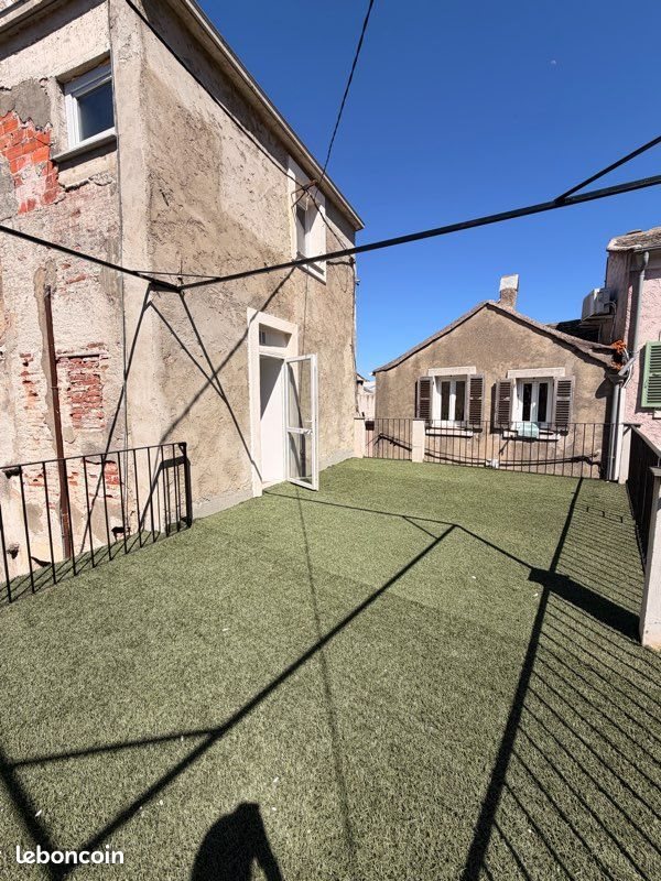 Appartement à louer, 47m², Luri