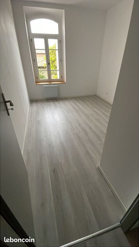 Appartement à louer, 60m², Servian
