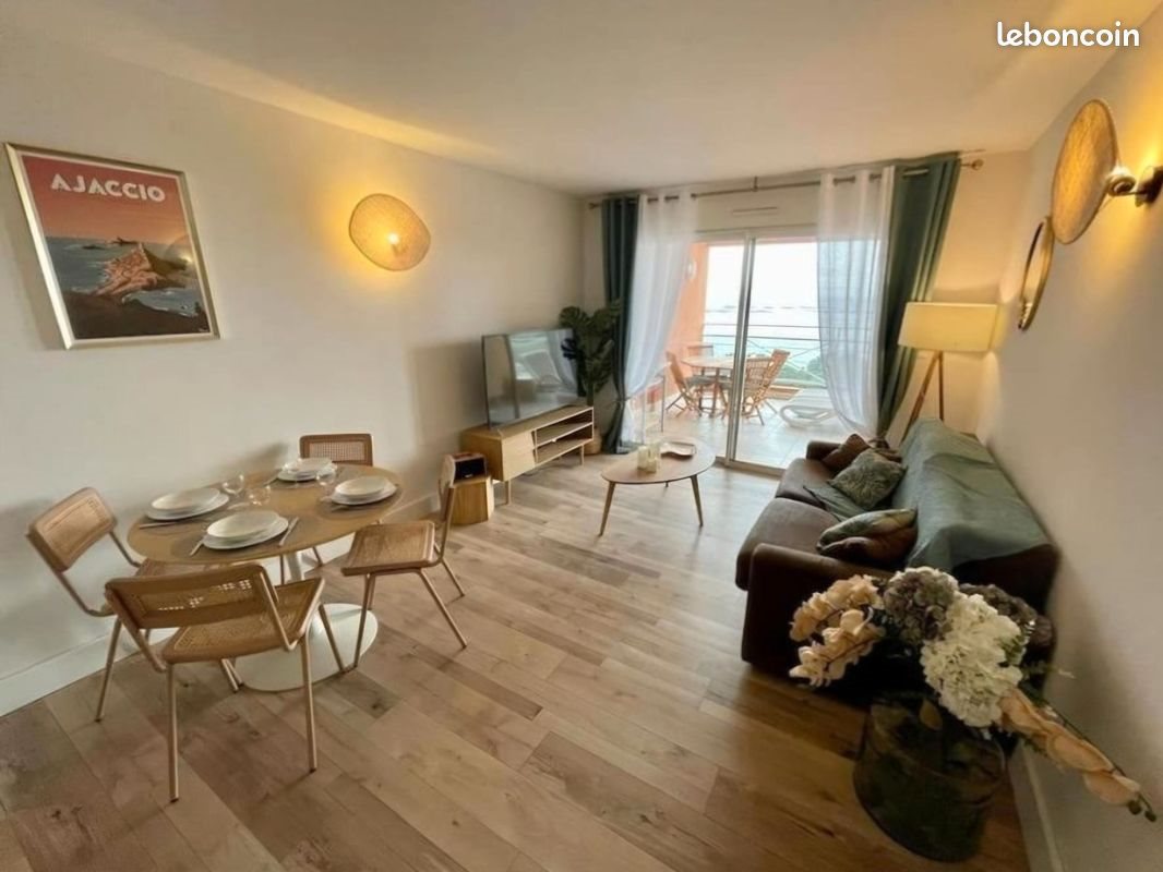 Appartement à louer, 45m², Ajaccio