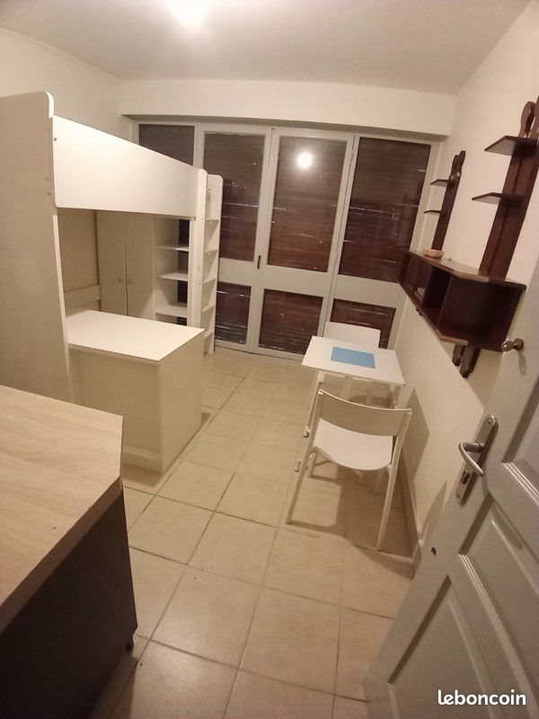 Appartement à louer, 11m², La Celle-Saint-Cloud
