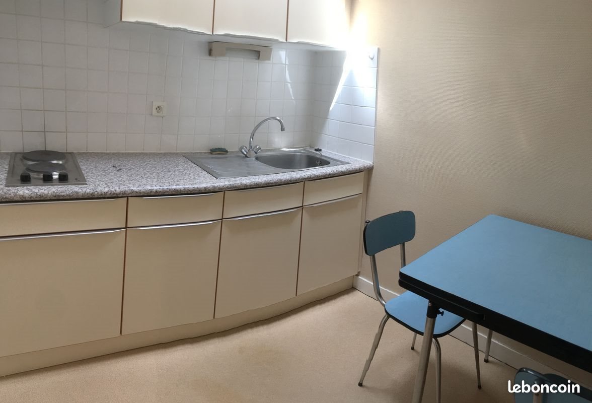 Appartement à louer, 33m², Aurillac