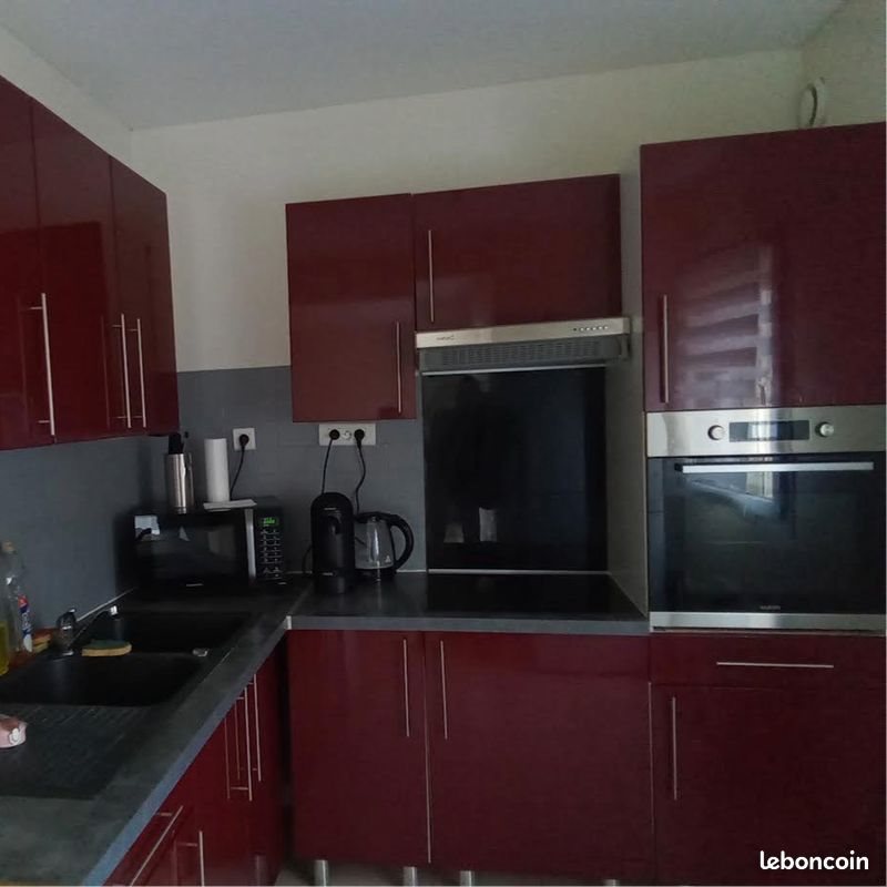 Appartement à louer, 66m², Uzein
