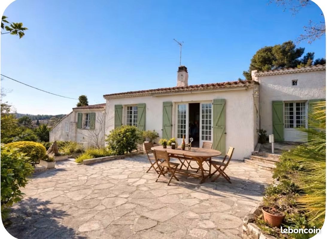 Maison à louer, 250m², Bouc-Bel-Air