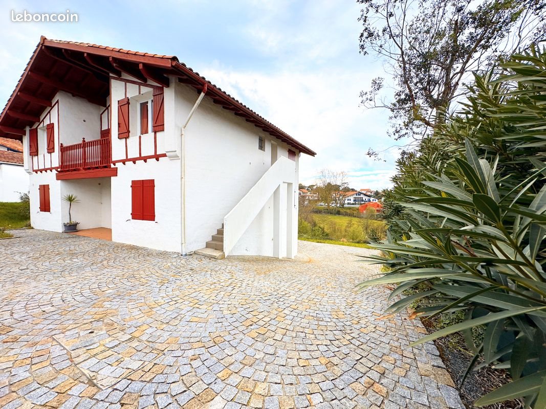 Appartement à louer, 75m², Bidart