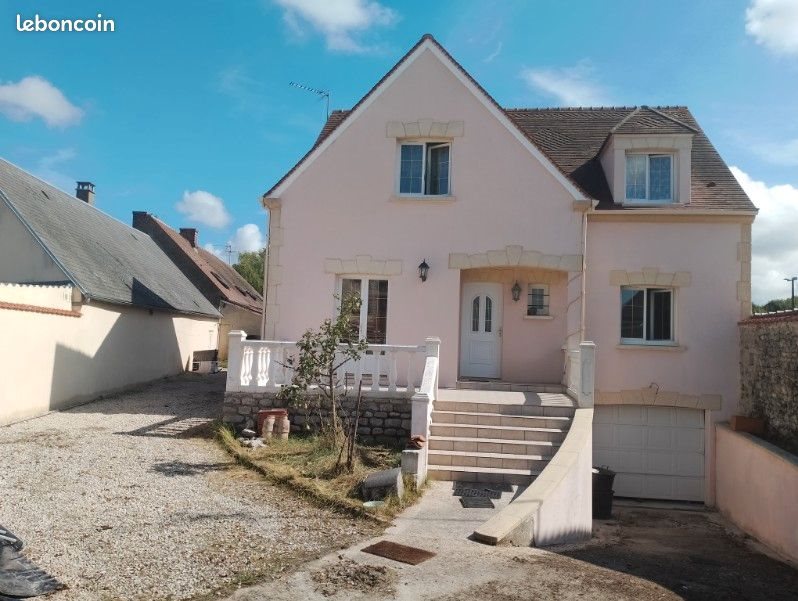 Maison à louer, 160m², Angerville
