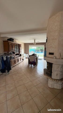 Maison à louer, 160m², Angerville