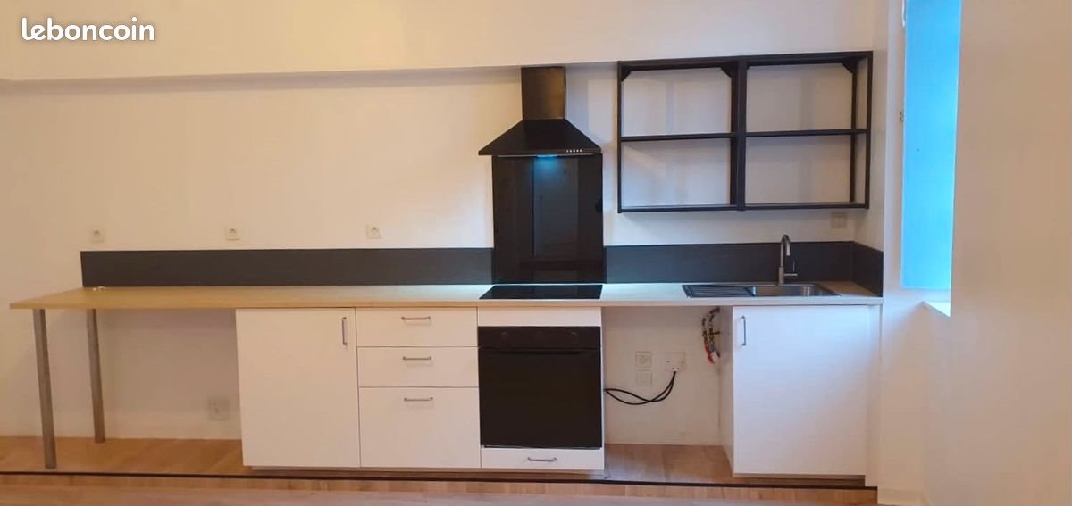 Appartement à louer, 70m², Châtelaudren