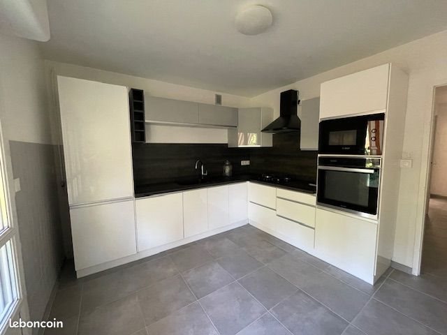 Appartement à louer, 85m², Voiron