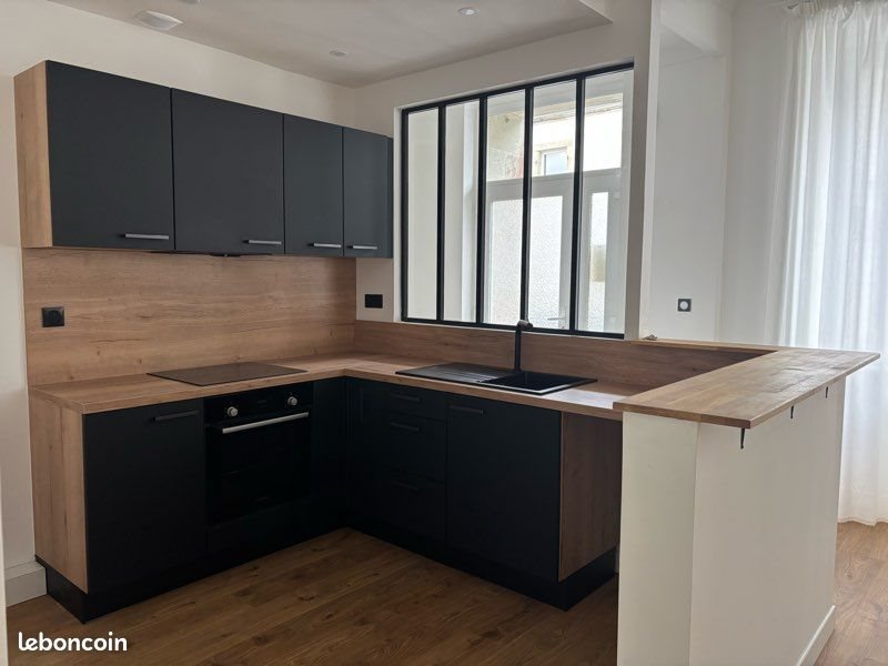 Appartement à louer, 89m², Châteaulin