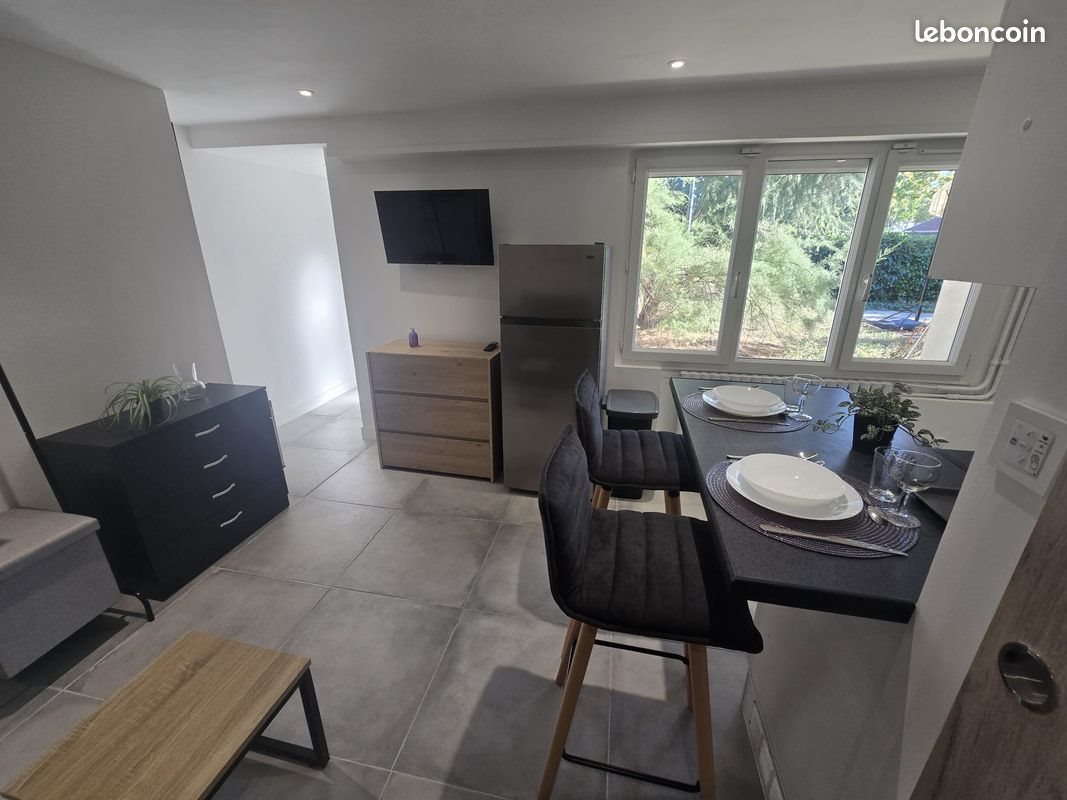 Appartement à louer, 22m², Vénissieux