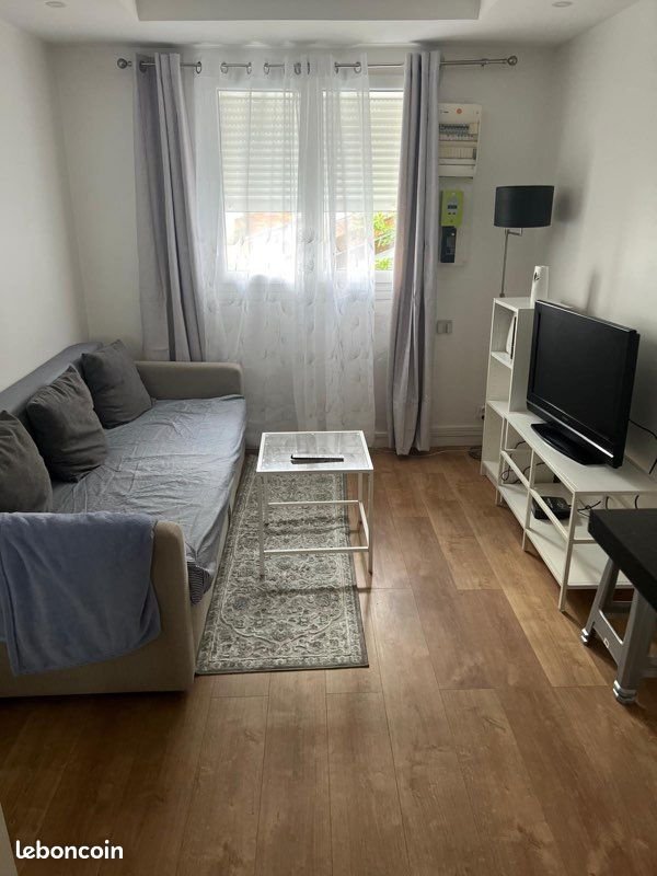 Appartement à louer, 16m², Paris 19ème