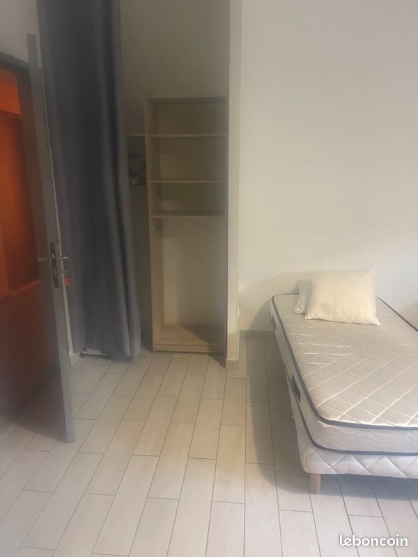 Appartement à louer, 22m², Roanne
