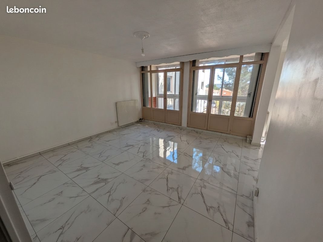 Appartement à louer, 76m², Miramas