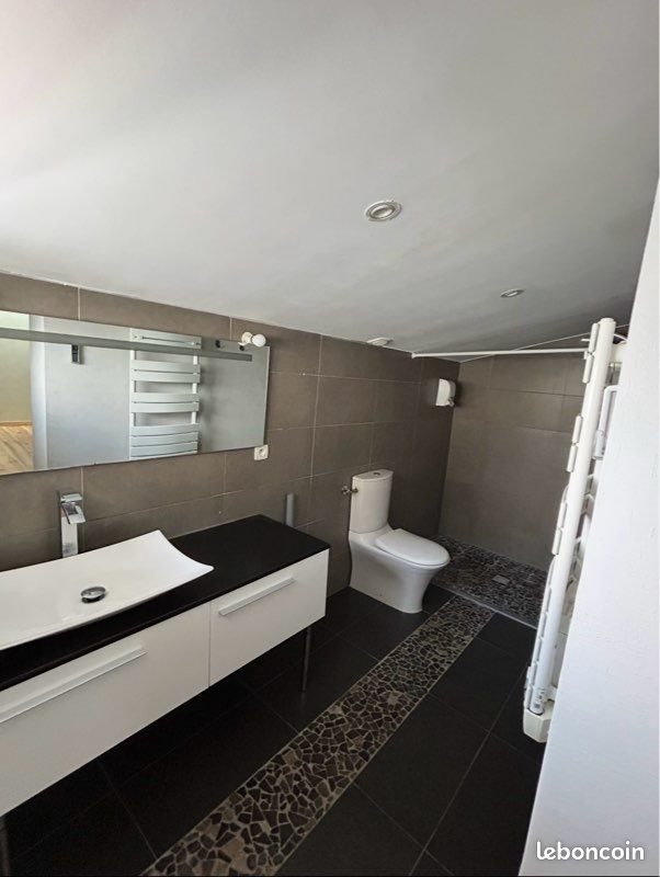 Appartement à louer, 42m², Lédenon