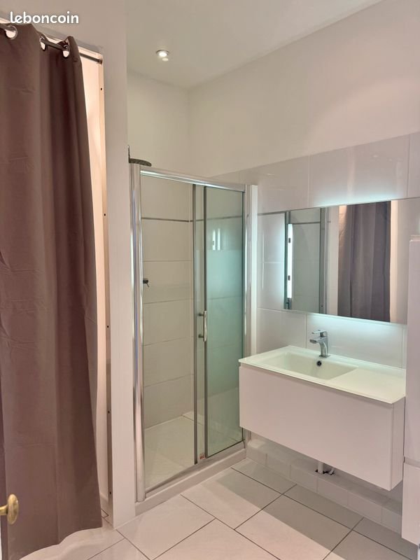 Appartement à louer, 80m², Nîmes