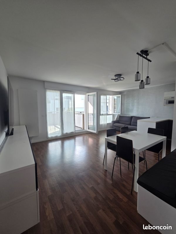 Appartement à vendre, 61m², Cergy