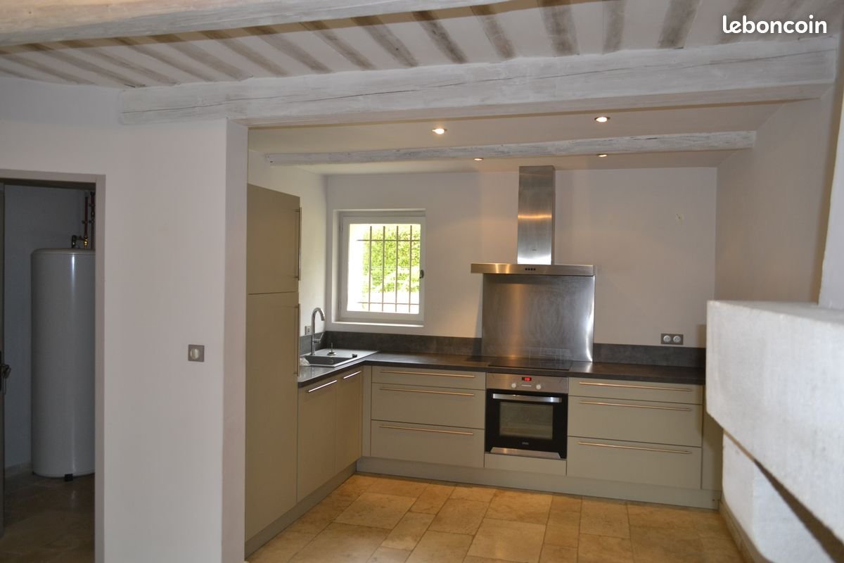 Maison à louer, 180m², Sarrians