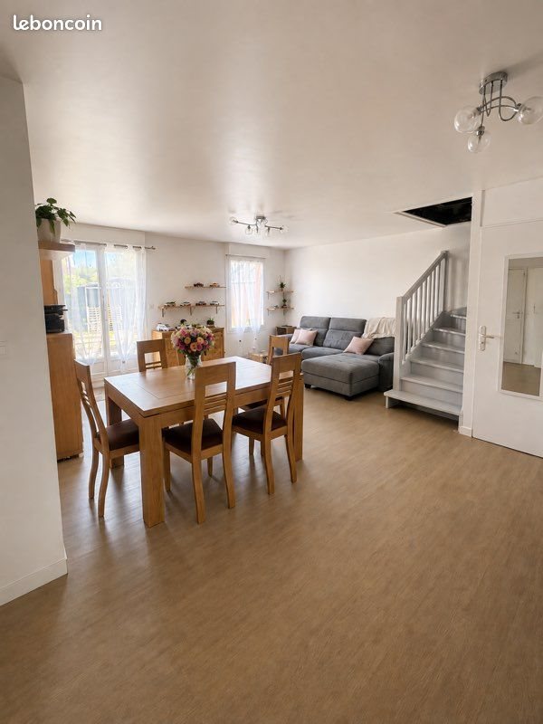 Maison à vendre, 82m², Coignières