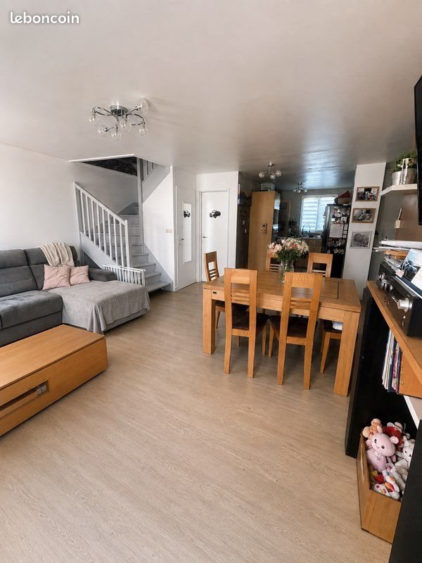 Maison à vendre, 82m², Coignières