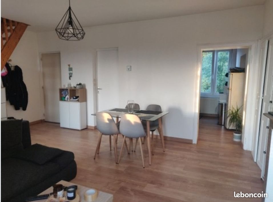 Appartement à louer, 65m², Bavay