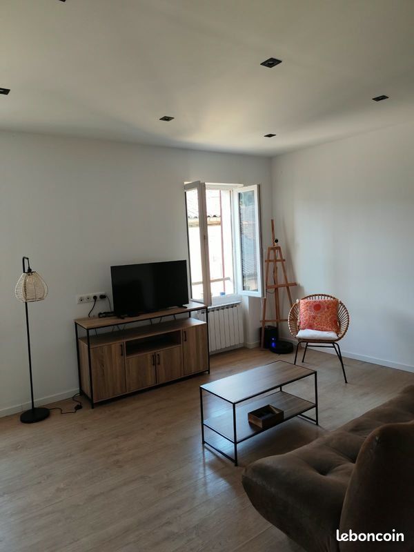 Appartement à louer, 50m², Gréoux-les-Bains